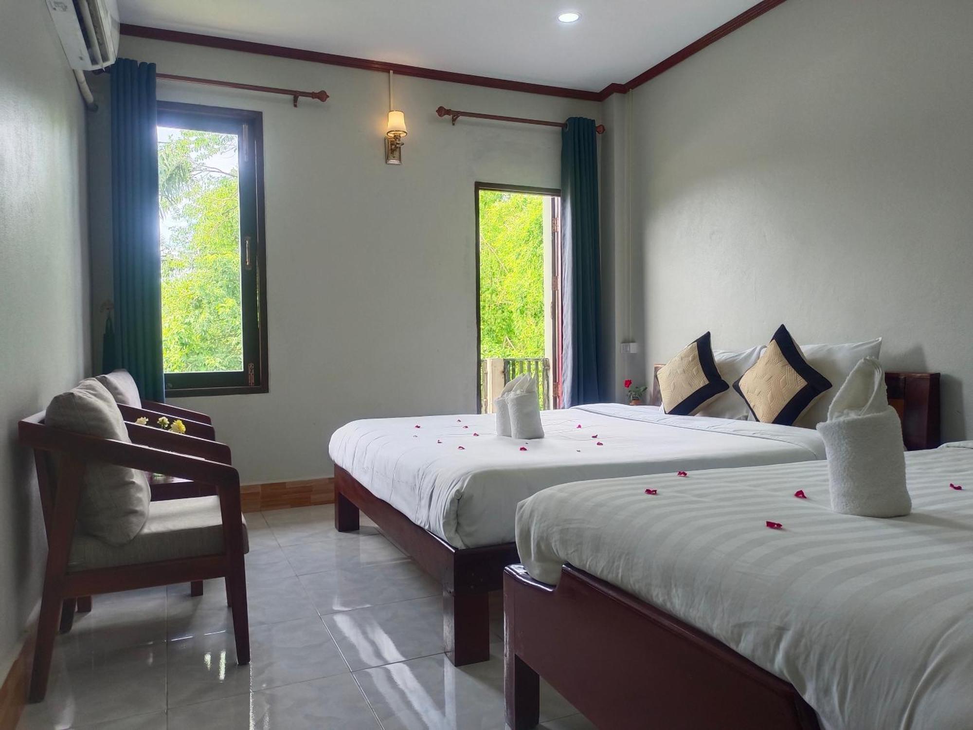 Vang Vieng Champa Hotel Exterior foto